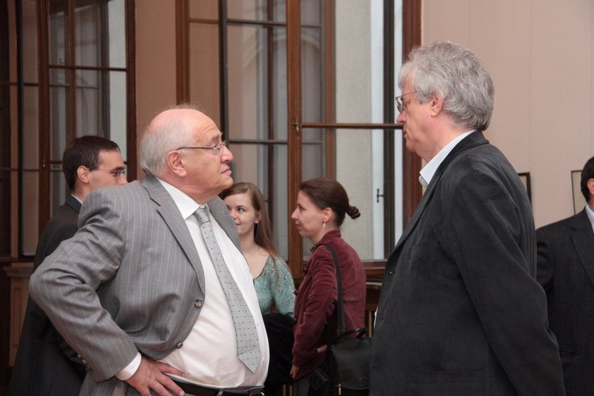 A konferencia előtt